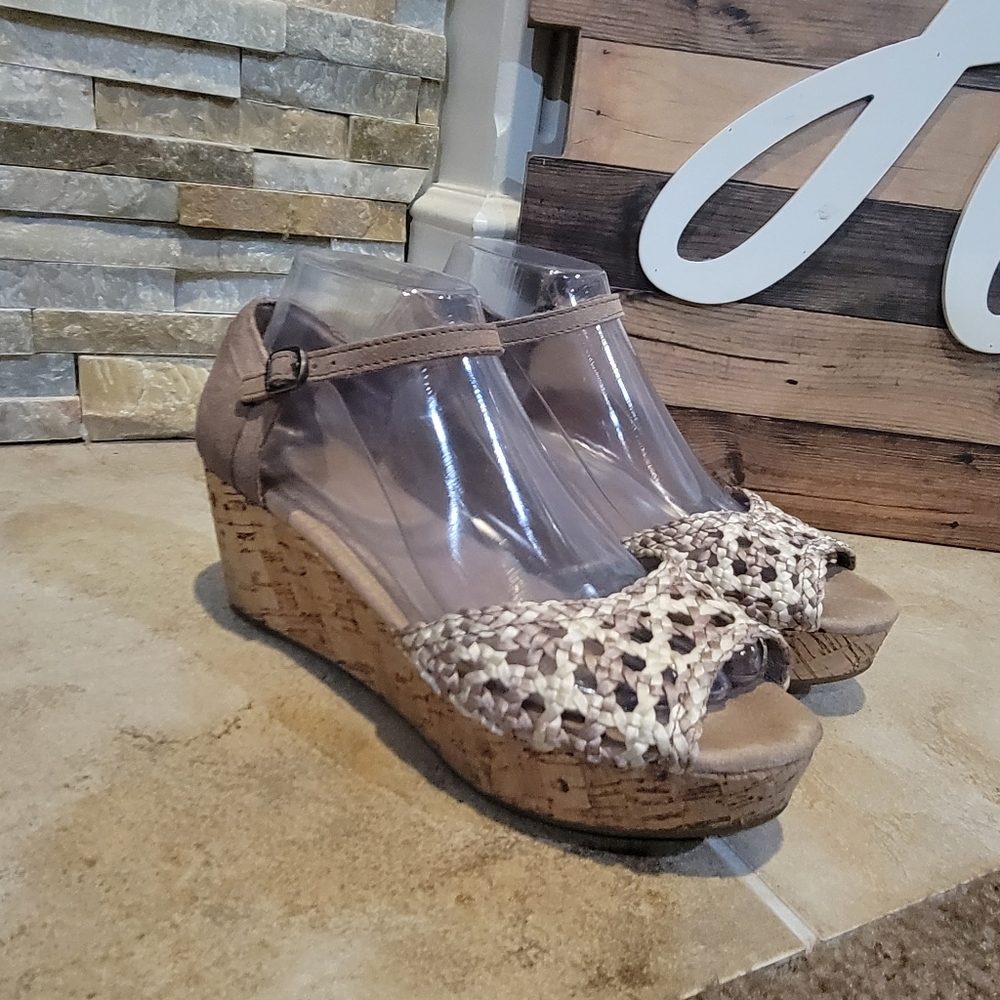 Toms Wedge Sandals in Taupe and Natural Woven Upper